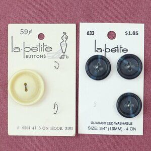 Vintage Le Petite Buttons Lot Clothing Project Sewing Original Card 3/4" 1" Mix
